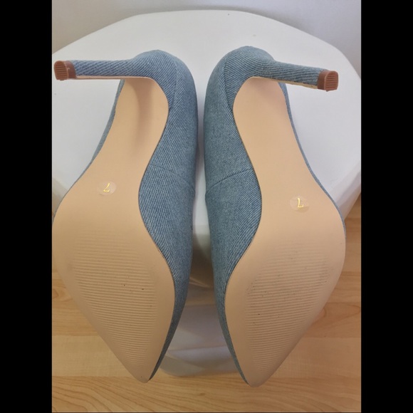 Classic Denim Pumps 👠 Size 8 Left - Picture 7 of 7